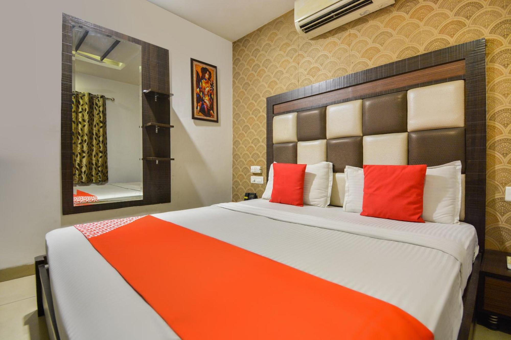Hotel O Lexis Ludhiana Eksteriør bilde
