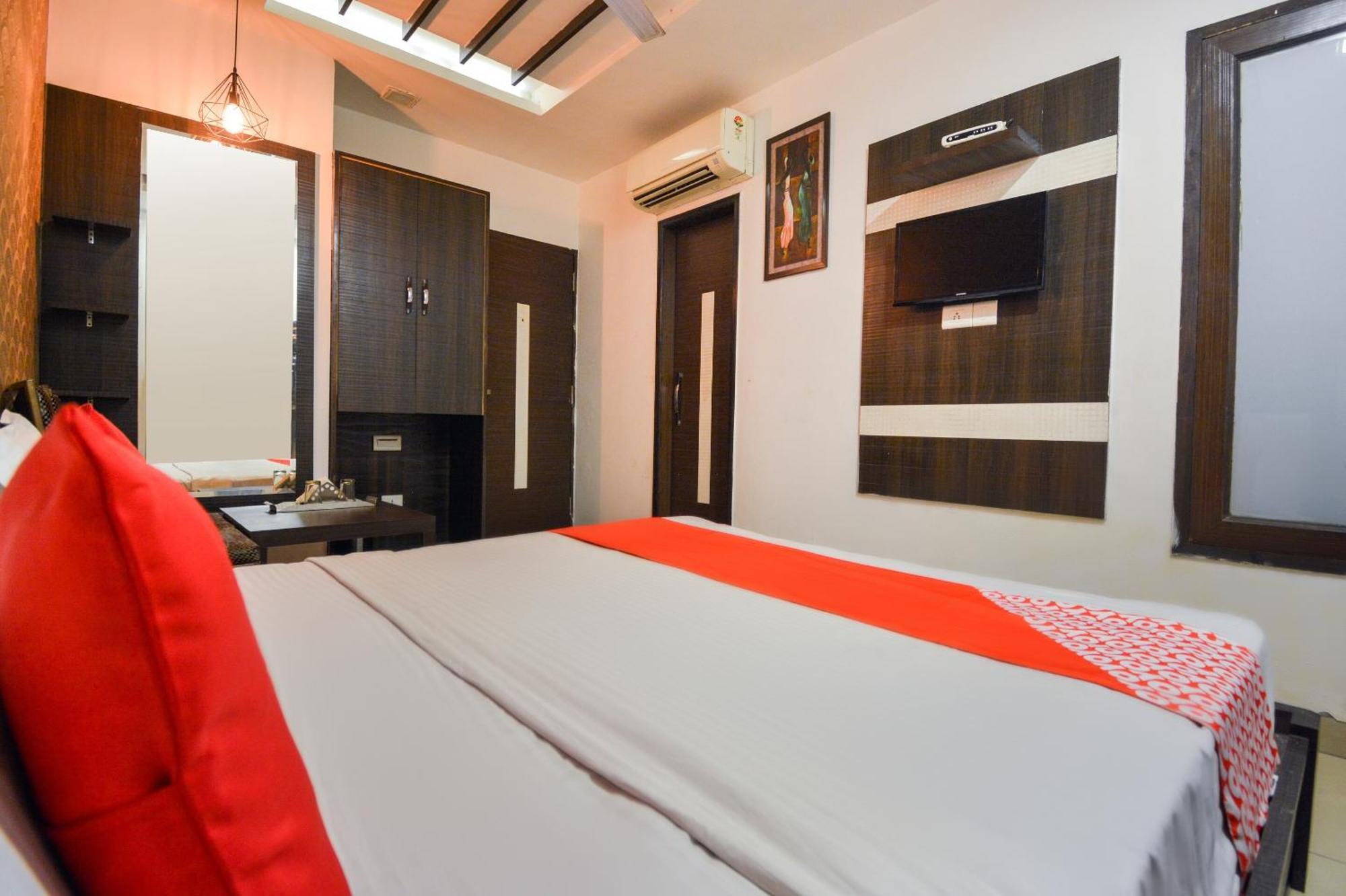 Hotel O Lexis Ludhiana Eksteriør bilde